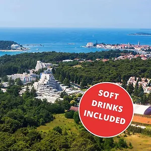 https://hotel-valamar-diamant.in-istria.net